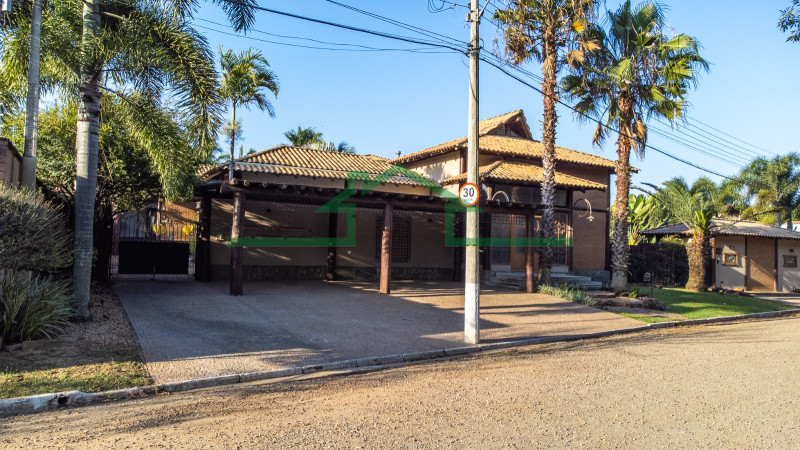 CONDOMÍNIO QUINTA DE SANTA HELENA