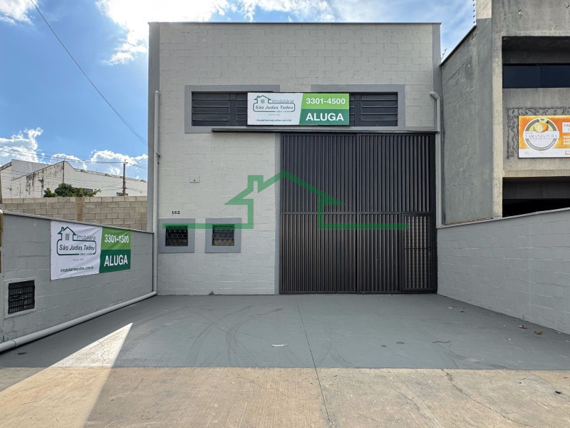 BARRACÃO JARDIM CALIFÓRNIA